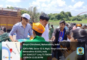 Helping in Ganapati Visarjan at Ravet Ghat